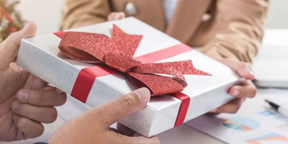 Pourquoi le cadeau d’entreprise est une opération marketing rentable
